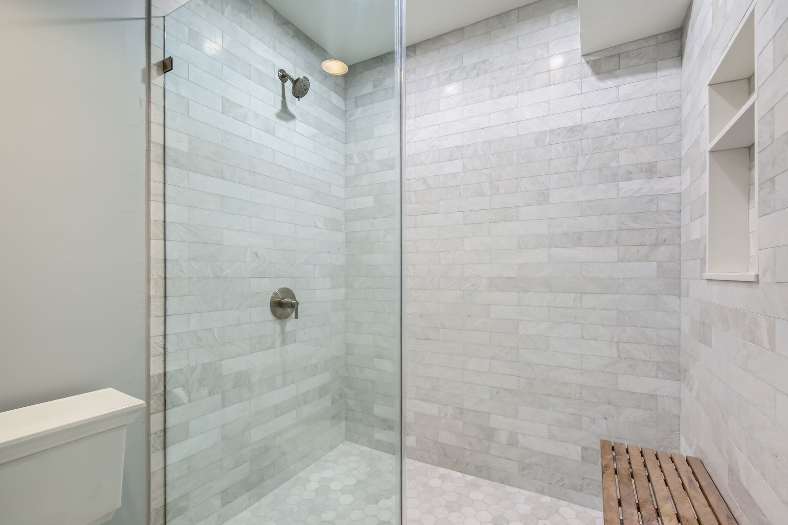 368 West Huron Street, Unit 2N Chicago, IL 60654 - Photo 20 of 28 a bathroom with a shower