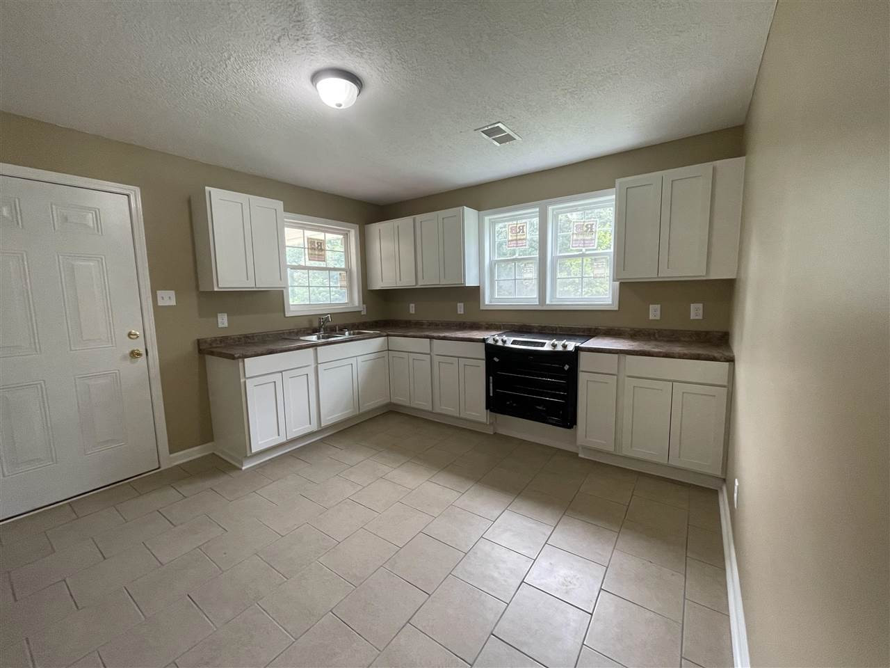 164 Love Road Jackson, TN 38301 - Photo 4 of 11 Photo 4