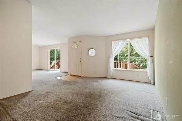 $329,900 | 11 Southeast Fuchsia Avenue, Shelton, WA 98584