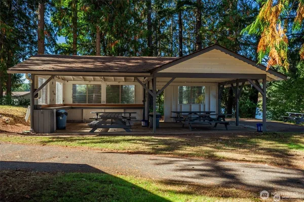 $329,900 | 11 Southeast Fuchsia Avenue, Shelton, WA 98584