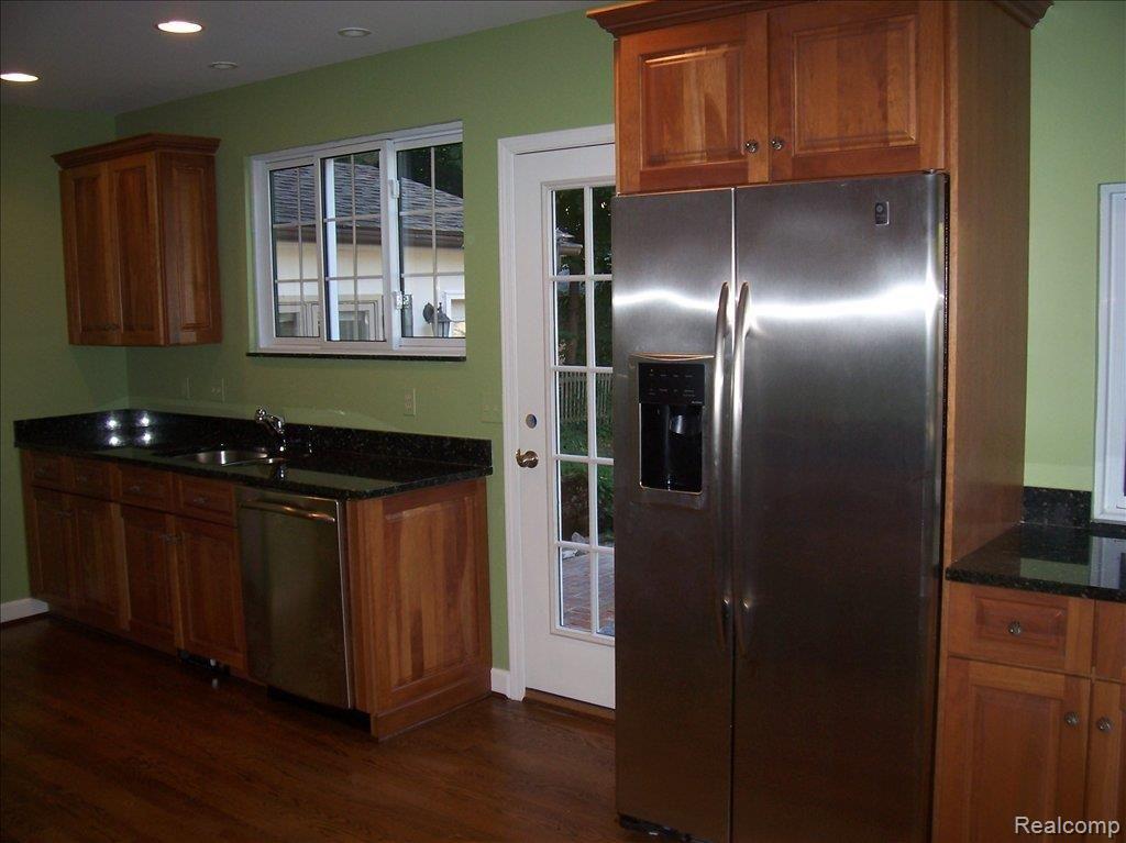 485 Lincoln Road Grosse Pointe, MI 48230 - Photo 6 of 17 485 LINCOLN 027