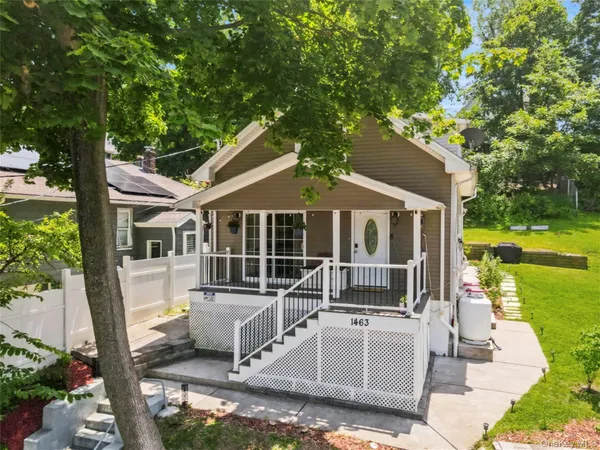 $490,000 | 1463 Lincoln Terrace, Peekskill, NY 10566