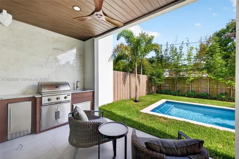 $1,525,000 | 910 Southeast 13th Street, Fort Lauderdale, FL 33316