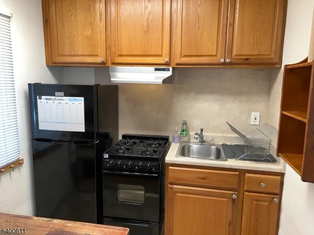 $2,000 | 366 North Harrison Street, Princeton, NJ 08540