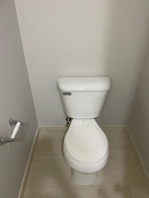 28937 Whitby Drive Romulus, MI 48174 - Photo 30 of 38 toilet