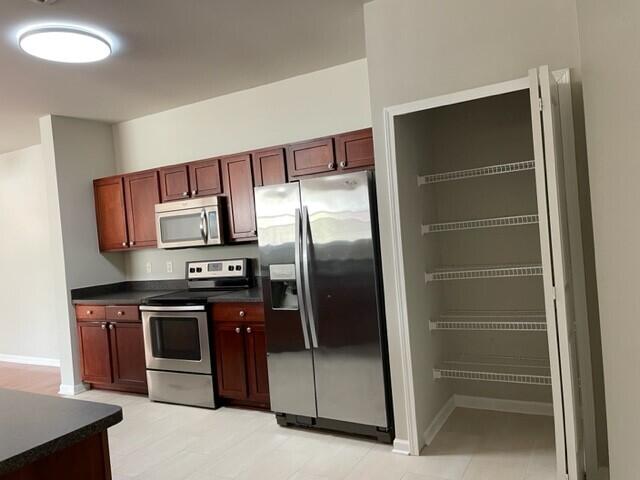 28937 Whitby Drive Romulus, MI 48174 - Photo 5 of 38 kit 2