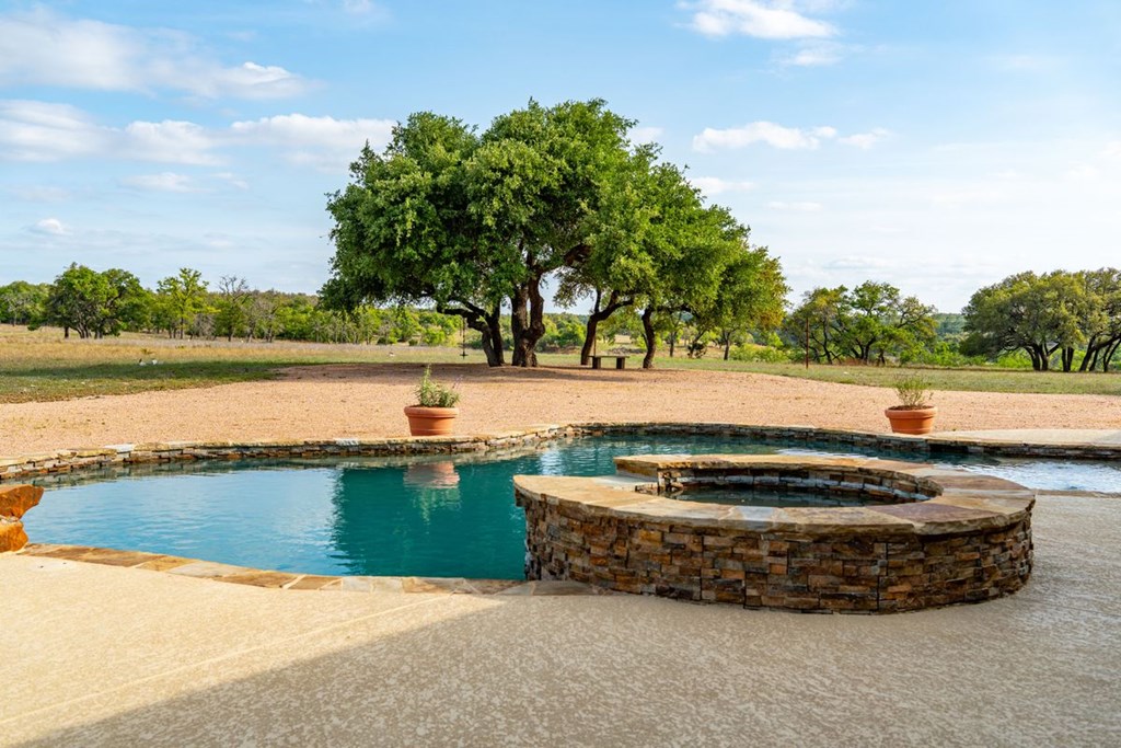 862 Grape Creek Road Fredericksburg, TX 78624 - Photo 17 of 91