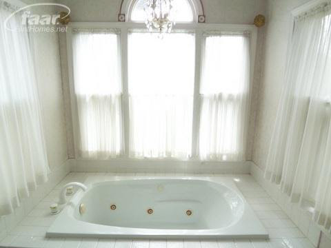 675 Raymond Road Owosso, MI 48867 - Photo 8 of 12 20174751-7.JPG