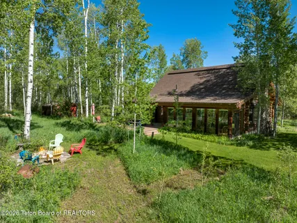 $1,950,000 | 9952 Aspen Lane, Victor, ID 83455