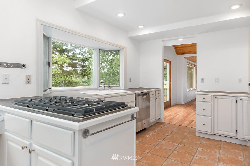 1451 North View Road Oak Harbor, WA 98277 - Photo 14 of 34 Gallery Image 14