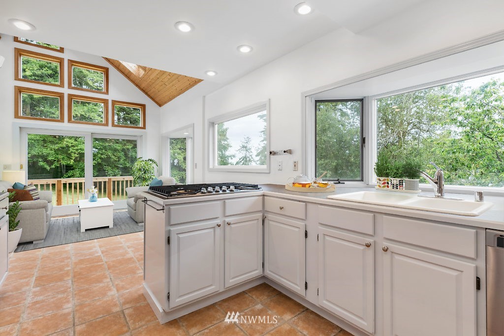 1451 North View Road Oak Harbor, WA 98277 - Photo 16 of 34 Gallery Image 16