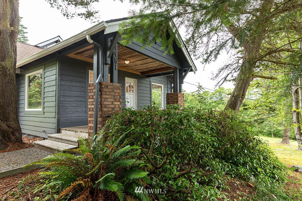 1451 North View Road Oak Harbor, WA 98277 - Photo 4 of 34 Gallery Image 4