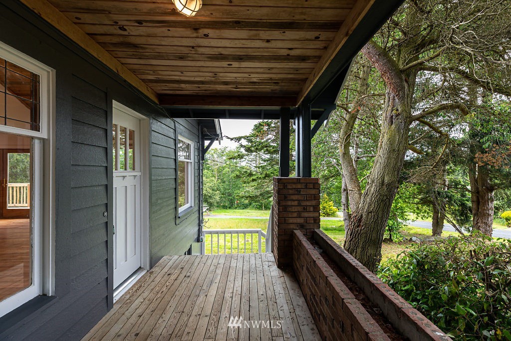 1451 North View Road Oak Harbor, WA 98277 - Photo 5 of 34 Gallery Image 5