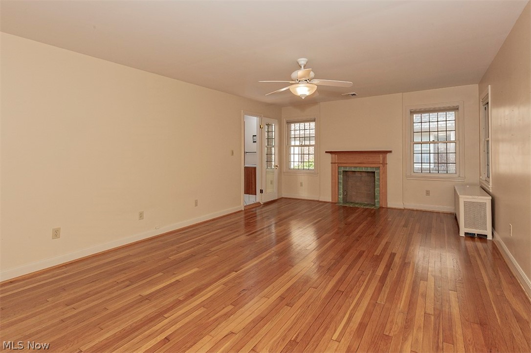 2830 East Overlook Road Cleveland, OH 44118 - Photo 18 of 32 Master Bedroom measures 19 x 14 with direct access to a full Bath.