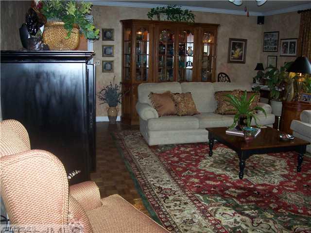 1413 Coventry Road High Point, NC 27262 - Photo 3 of 16 Den/Family/Great Room.