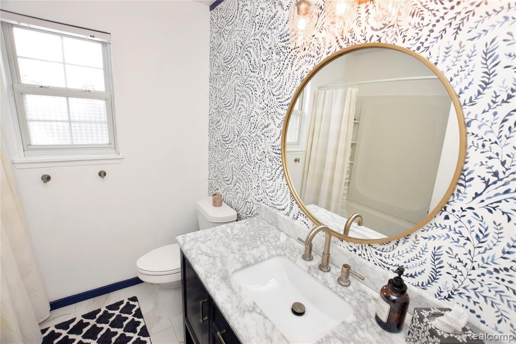 910 3rd Street Fenton, MI 48430 - Photo 17 of 21 Gallery Image 17