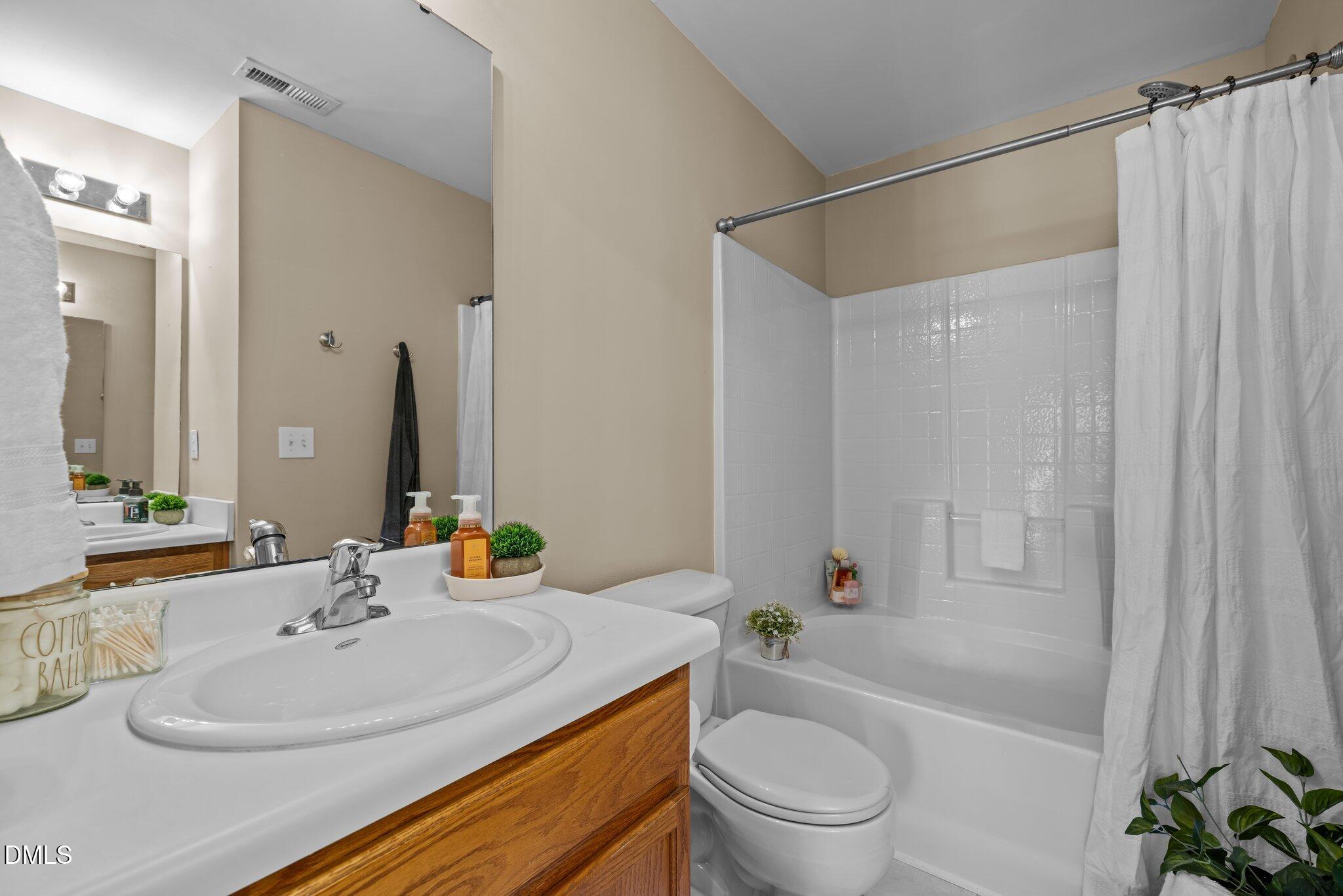 1674 Snow Mass Way Durham, NC 27713 - Photo 6 of 25 10-web-or-mls-5Z8A4619