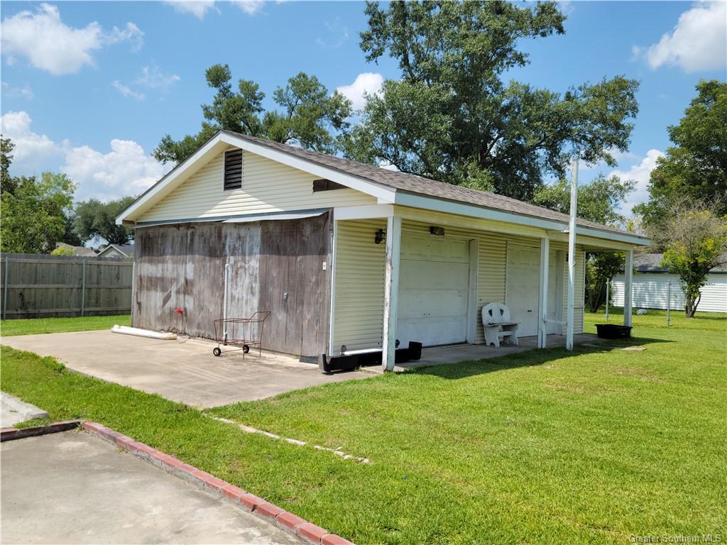 820 Azalea Street Lake Charles, LA 70607 - Photo 5 of 14 Gallery Image 5