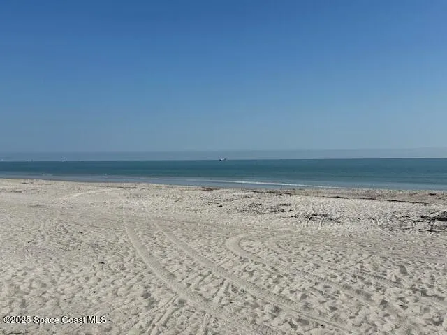 $1,700 | 7101 Ridgewood Avenue, Unit 210, Cape Canaveral, FL 32920