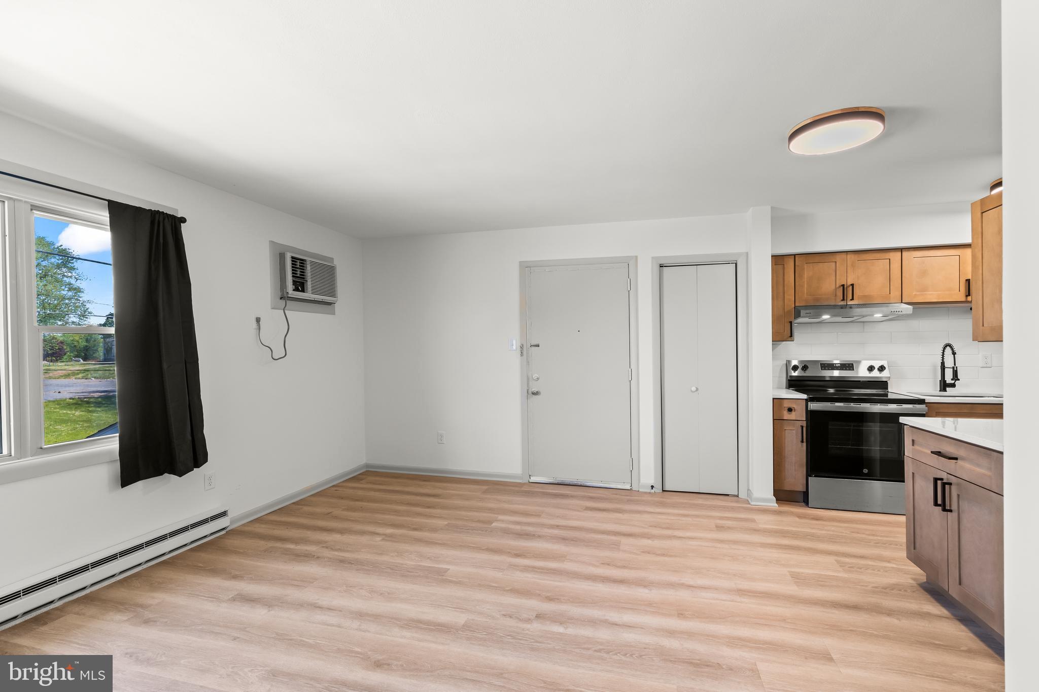 1504 Walnut Street, Unit D Lebanon, PA 17042 - Photo 5 of 13