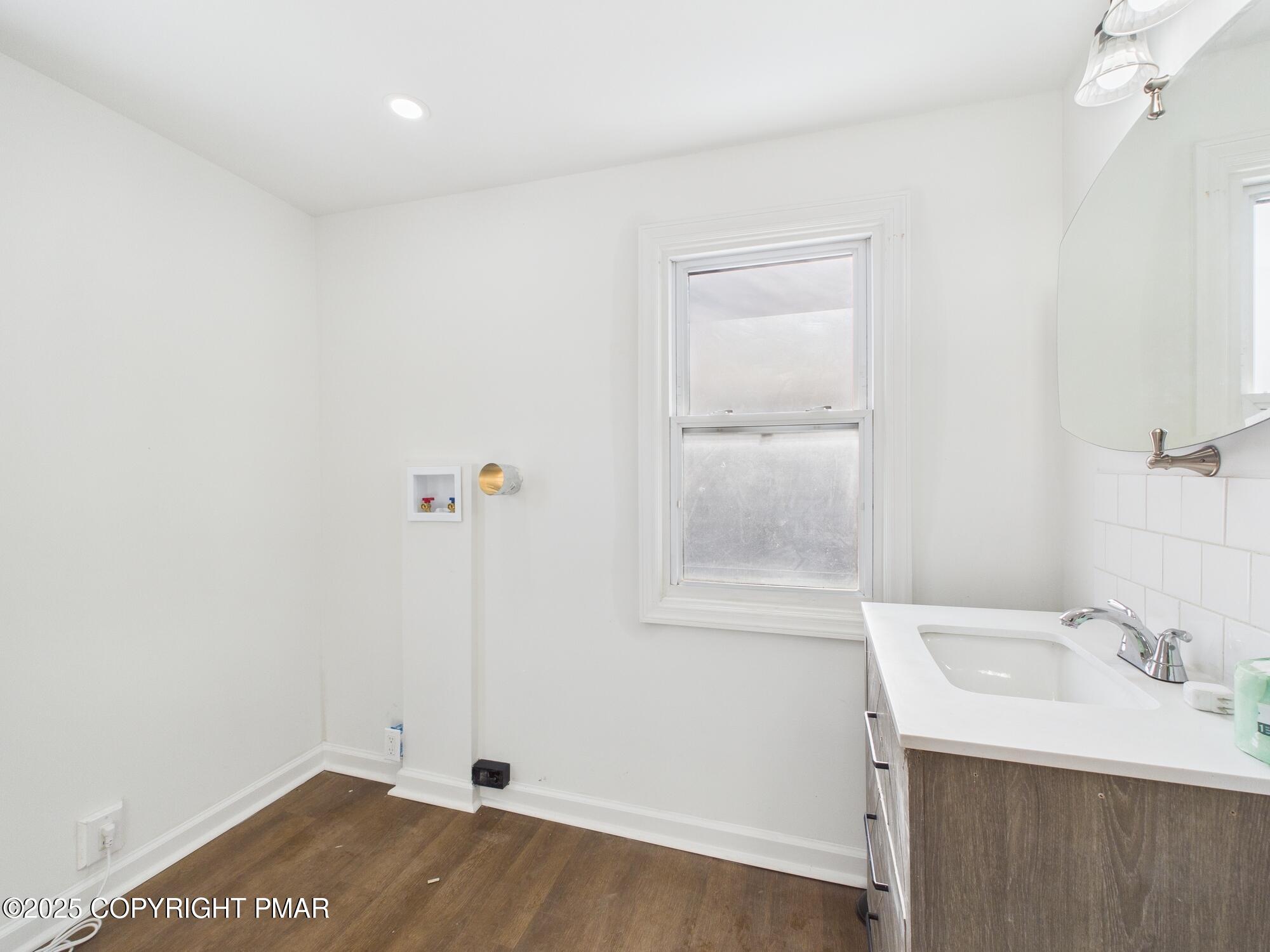 23 Middleburg Road White Haven, PA 18661 - Photo 10 of 23 a bathroom with a sink and vanity