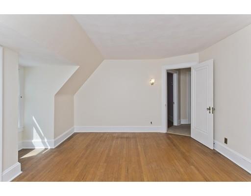 24 California Avenue Springfield, MA 01118 - Photo 17 of 30