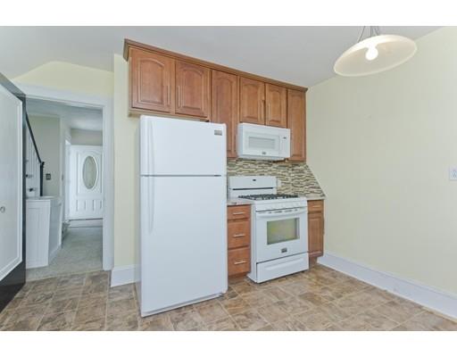 24 California Avenue Springfield, MA 01118 - Photo 9 of 30