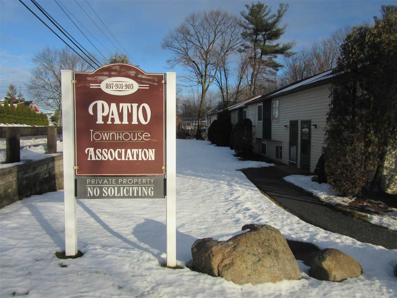 897 Mammoth Road, Unit 2 Manchester, NH 03104 - Photo 1 of 12