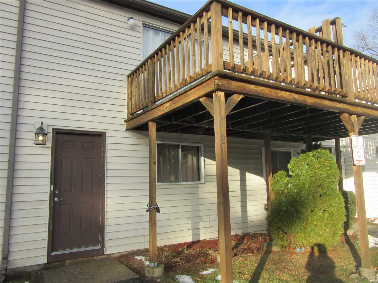 897 Mammoth Road, Unit 2 Manchester, NH 03104 - Photo 2 of 12