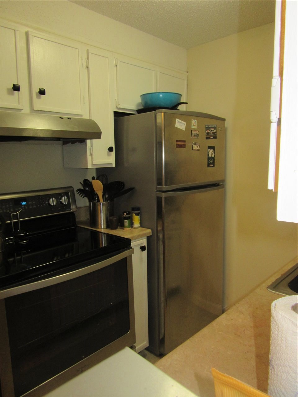 897 Mammoth Road, Unit 2 Manchester, NH 03104 - Photo 6 of 12