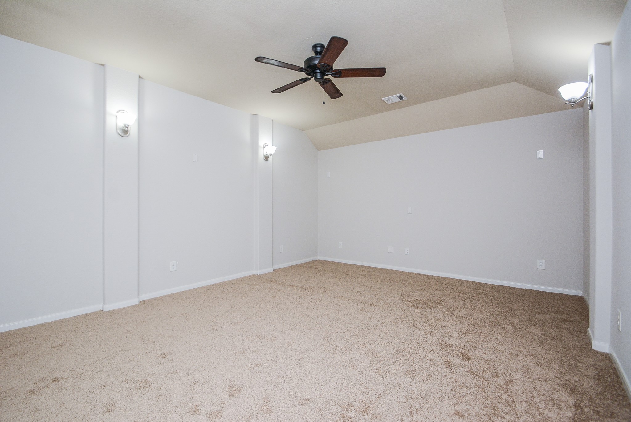 7418 Wilson Reach Lane Spring, TX 77389 - Photo 18 of 32 Very spacious Media room where you can enjoy movie nights with your family.