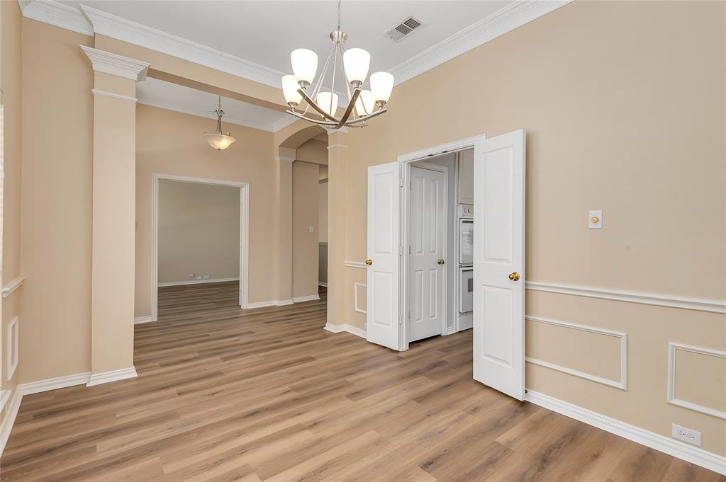 1404 Ranch Hill Drive Irving, TX 75063 - Photo 6 of 31