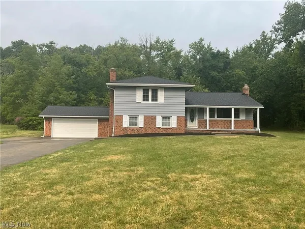 $3,495 | 3732 Maplecrest Road, Woodmere, OH 44122