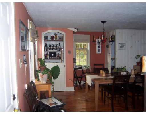 257 Farrington Road Barre, MA 01005 - Photo 2 of 6 Gallery Image 2