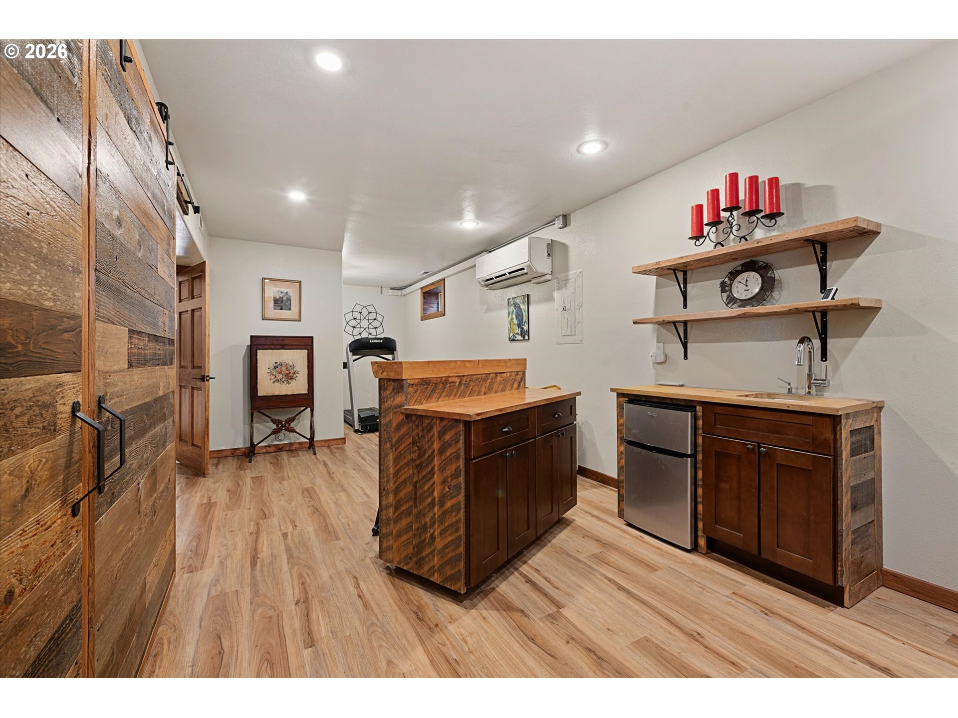 60989 Old Ski Run Road Joseph, OR 97846 - Photo 34 of 46 a living room with furniture and a wooden floor