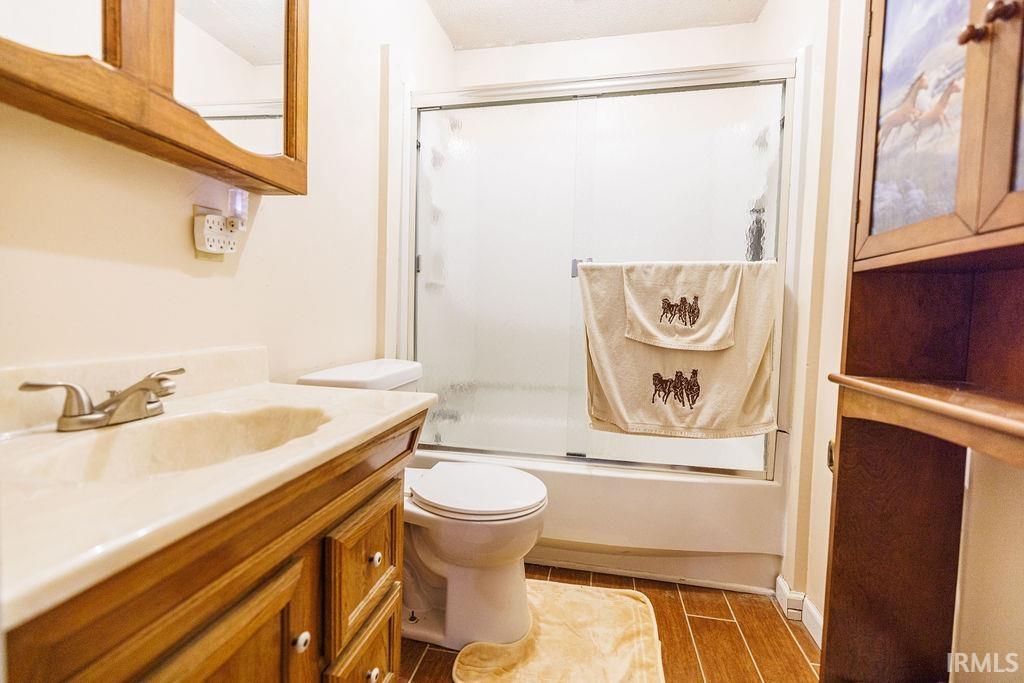 3865 Bakers School Road Spencer, IN 47460 - Photo 7 of 36