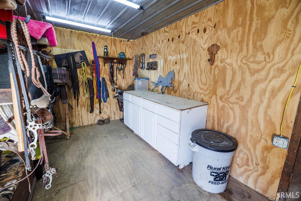 3865 Bakers School Road Spencer, IN 47460 - Photo 10 of 36