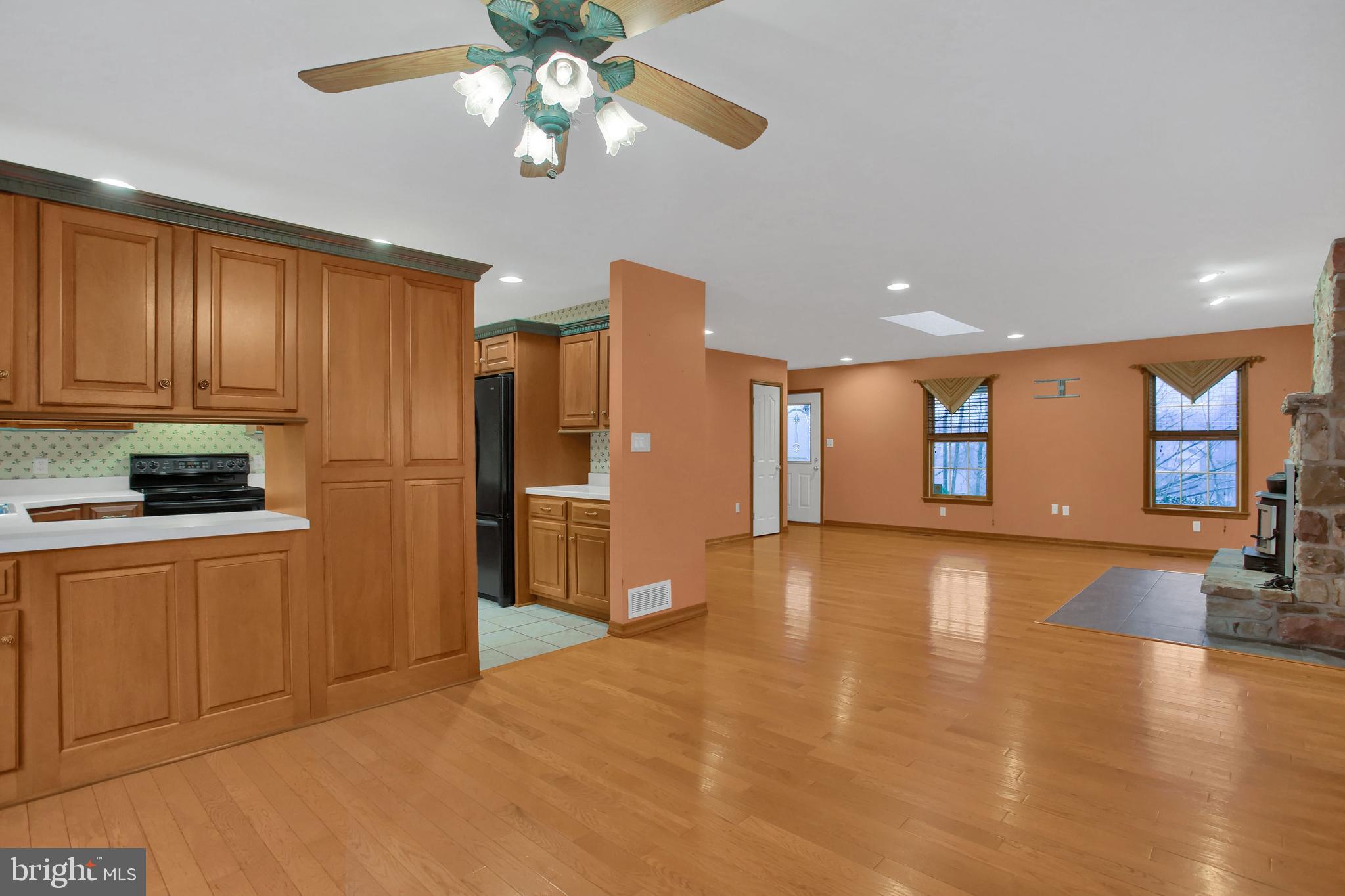 27 Junction Road Dillsburg, PA 17019 - Photo 16 of 49 Dining Room toward Living Room