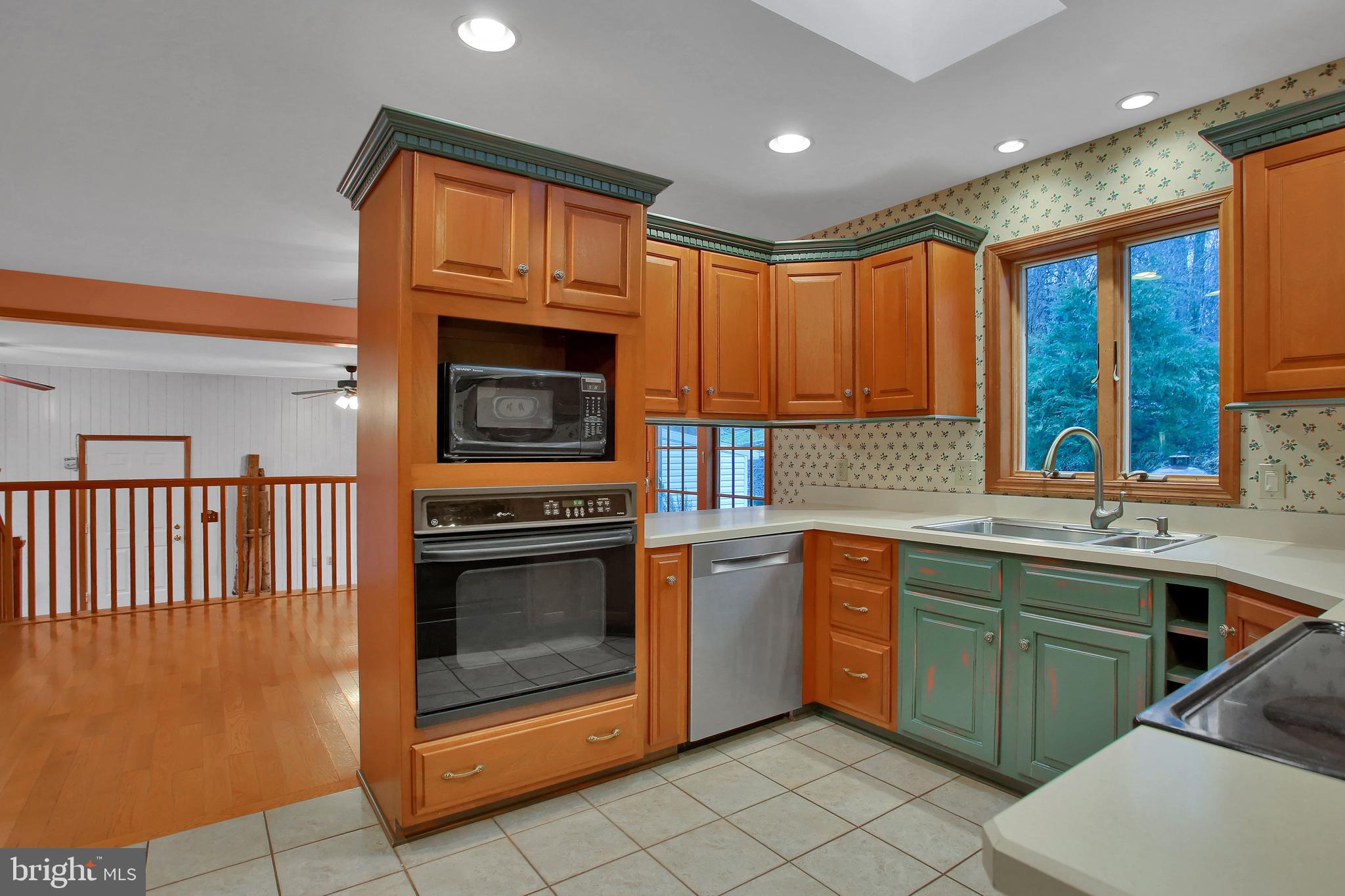 27 Junction Road Dillsburg, PA 17019 - Photo 22 of 49 Kitchen