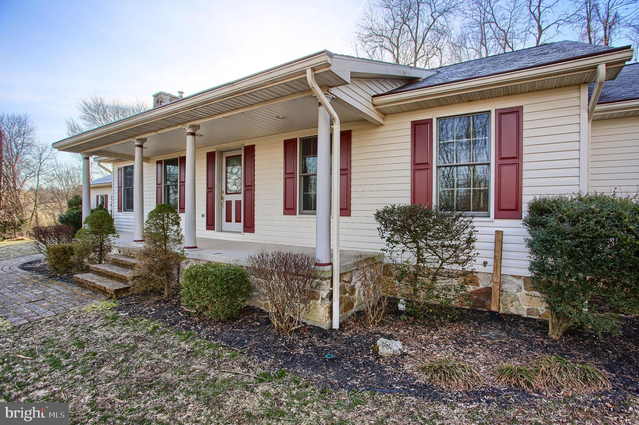 27 Junction Road Dillsburg, PA 17019 - Photo 4 of 49 Gallery Image 4