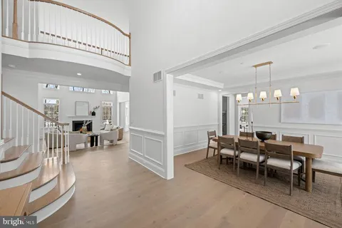 $2,000,000 | 16 Bellflower Lane, Newtown Square, PA 19073