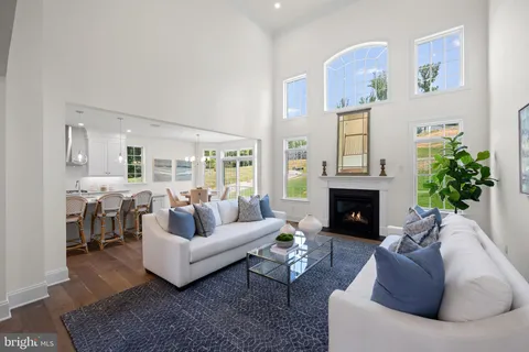 $2,000,000 | 16 Bellflower Lane, Newtown Square, PA 19073