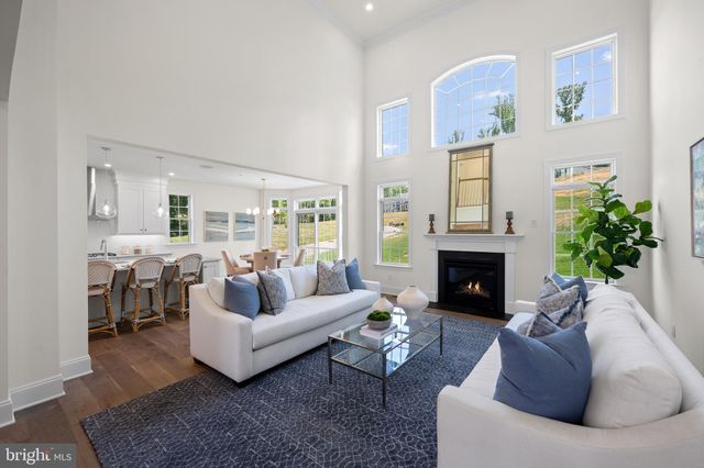 $2,000,000 | 16 Bellflower Lane, Newtown Square, PA 19073