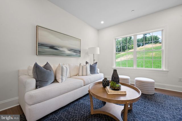 $2,000,000 | 16 Bellflower Lane, Newtown Square, PA 19073