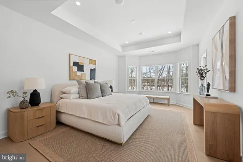 $2,000,000 | 16 Bellflower Lane, Newtown Square, PA 19073