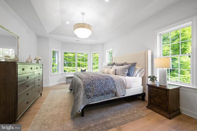 $2,000,000 | 16 Bellflower Lane, Newtown Square, PA 19073