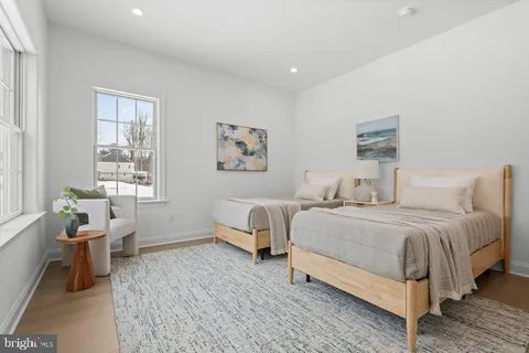 $2,000,000 | 16 Bellflower Lane, Newtown Square, PA 19073