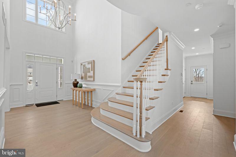16 Bellflower Lane Newtown Square, PA 19073 - Photo 3 of 26 Sunny Welcoming Foyer
