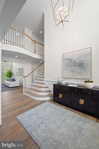 $2,000,000 | 16 Bellflower Lane, Newtown Square, PA 19073