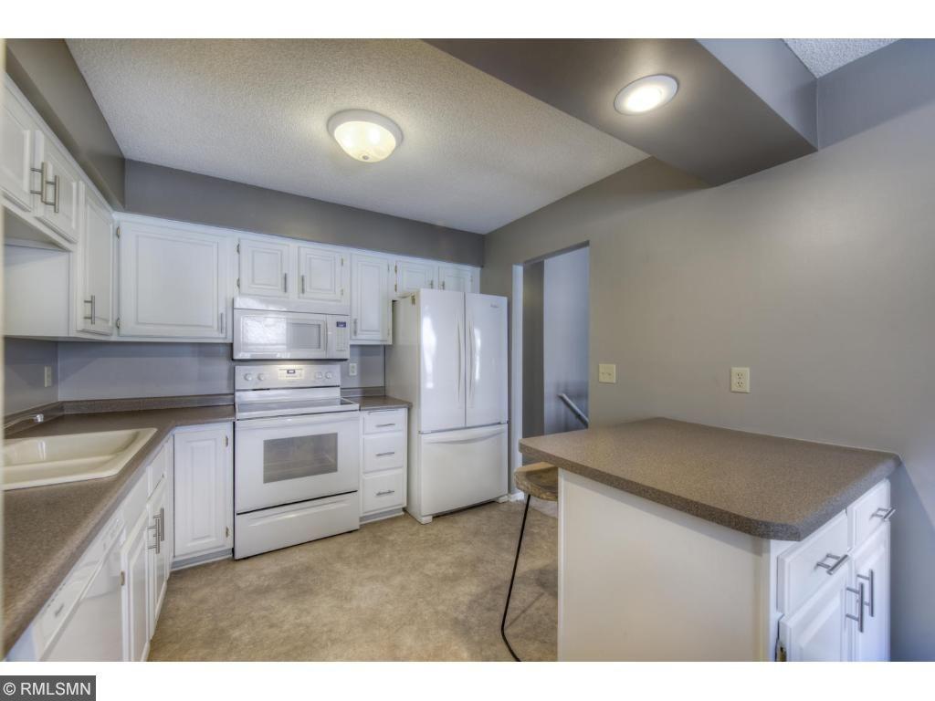 4110 South Meadowlark Road Eagan, MN 55122 - Photo 20 of 22